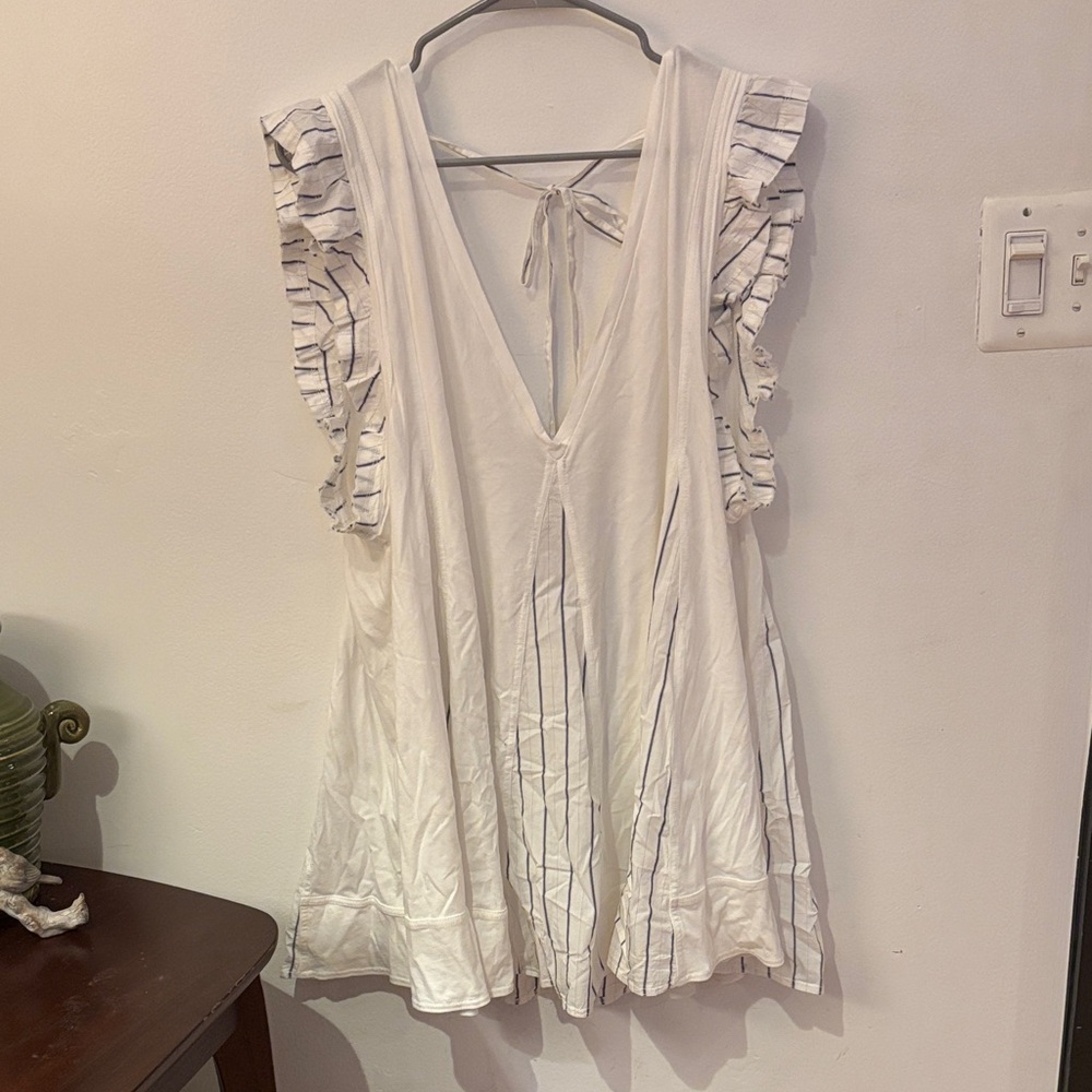 Anthropologie White Ruffled V-Neck Tunic